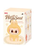 Caja original del peluche Labubu “Have A Seat” de Pop Mart, caja sobre fondo blanco